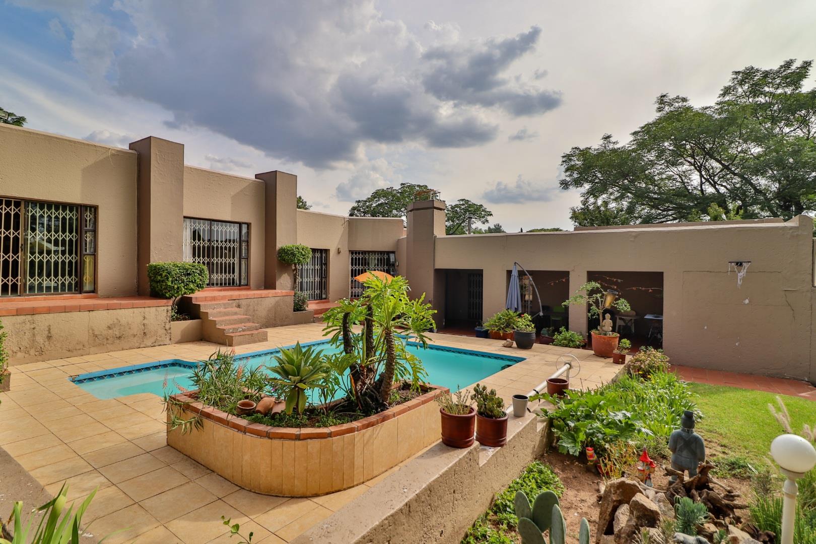 Ferndale, Randburg Property Houses for sale in Ferndale, Randburg