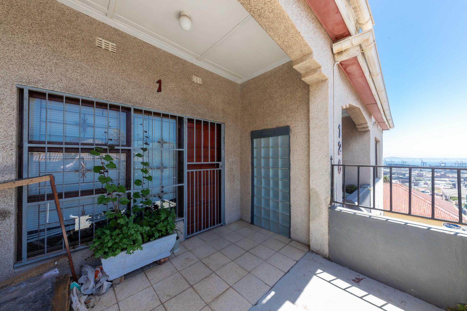 3 Bedroom House for sale in Walmer Estate P24112311085