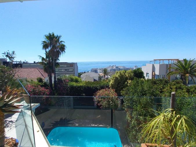 4 Bedroom House to Rent in Bantry Bay