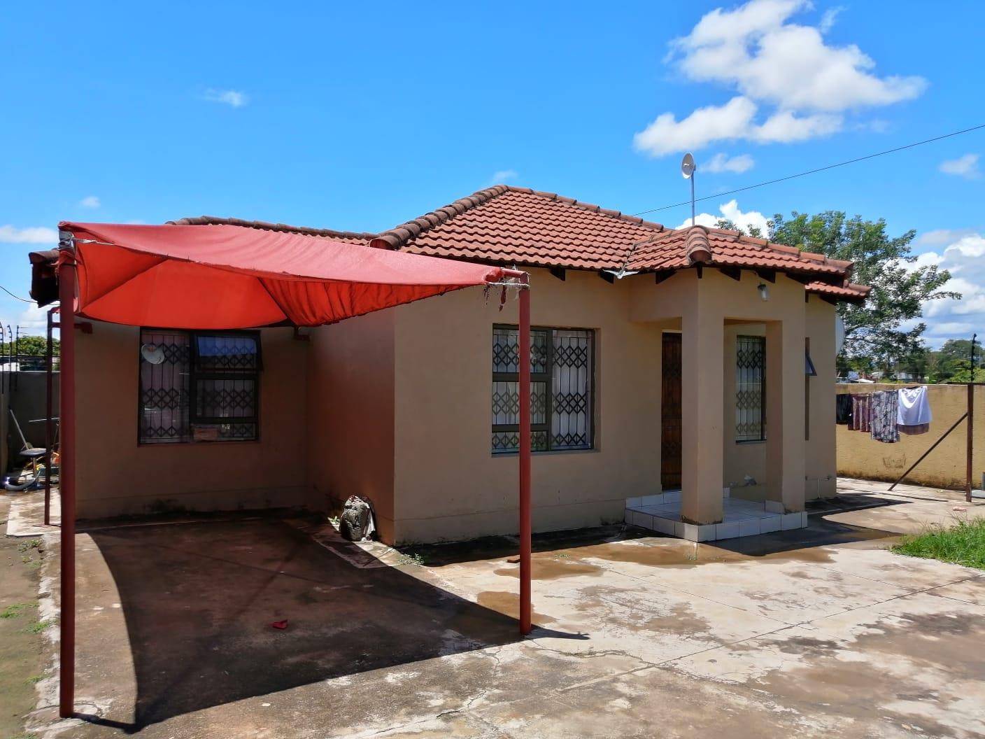 House for sale in Nkowankowa P24113883824