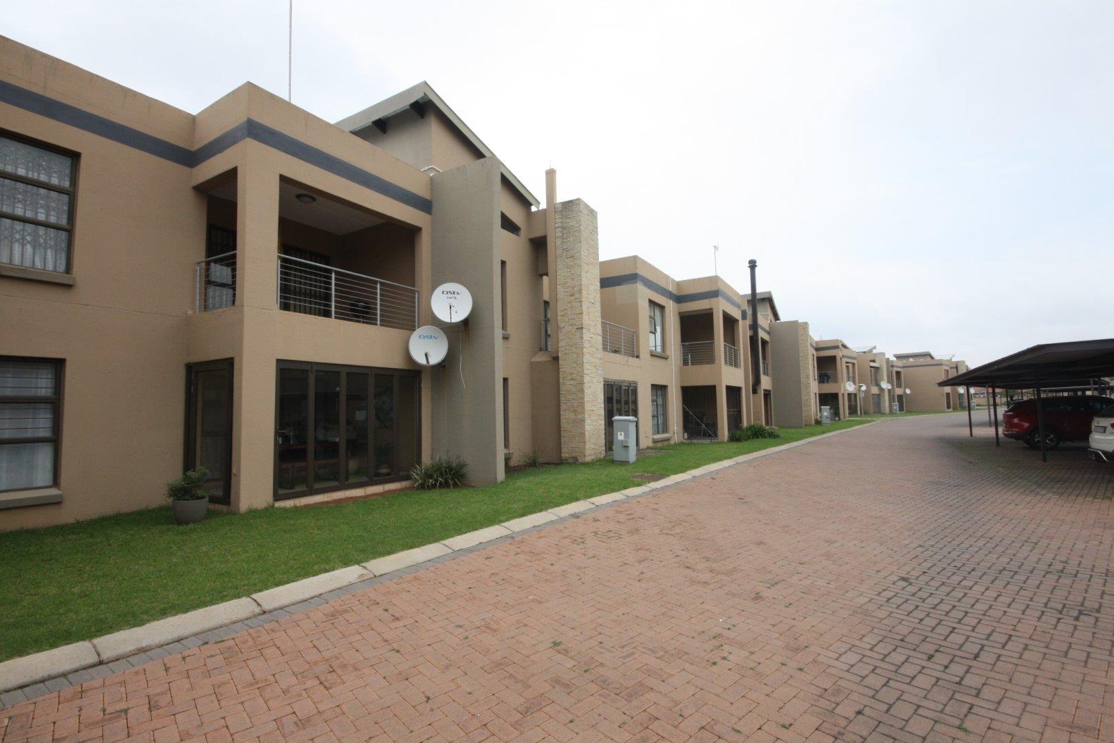 Vanderbijlpark Se Property Apartments / flats for sale in