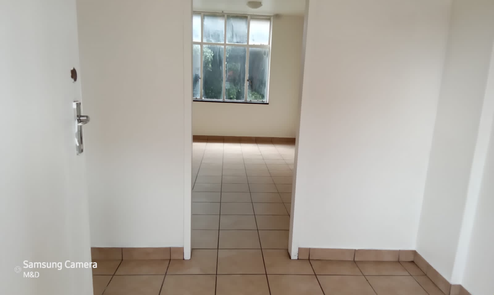 0.5 Bedroom Apartment / flat to rent in Bachelor Units City Heights, 22 Queen