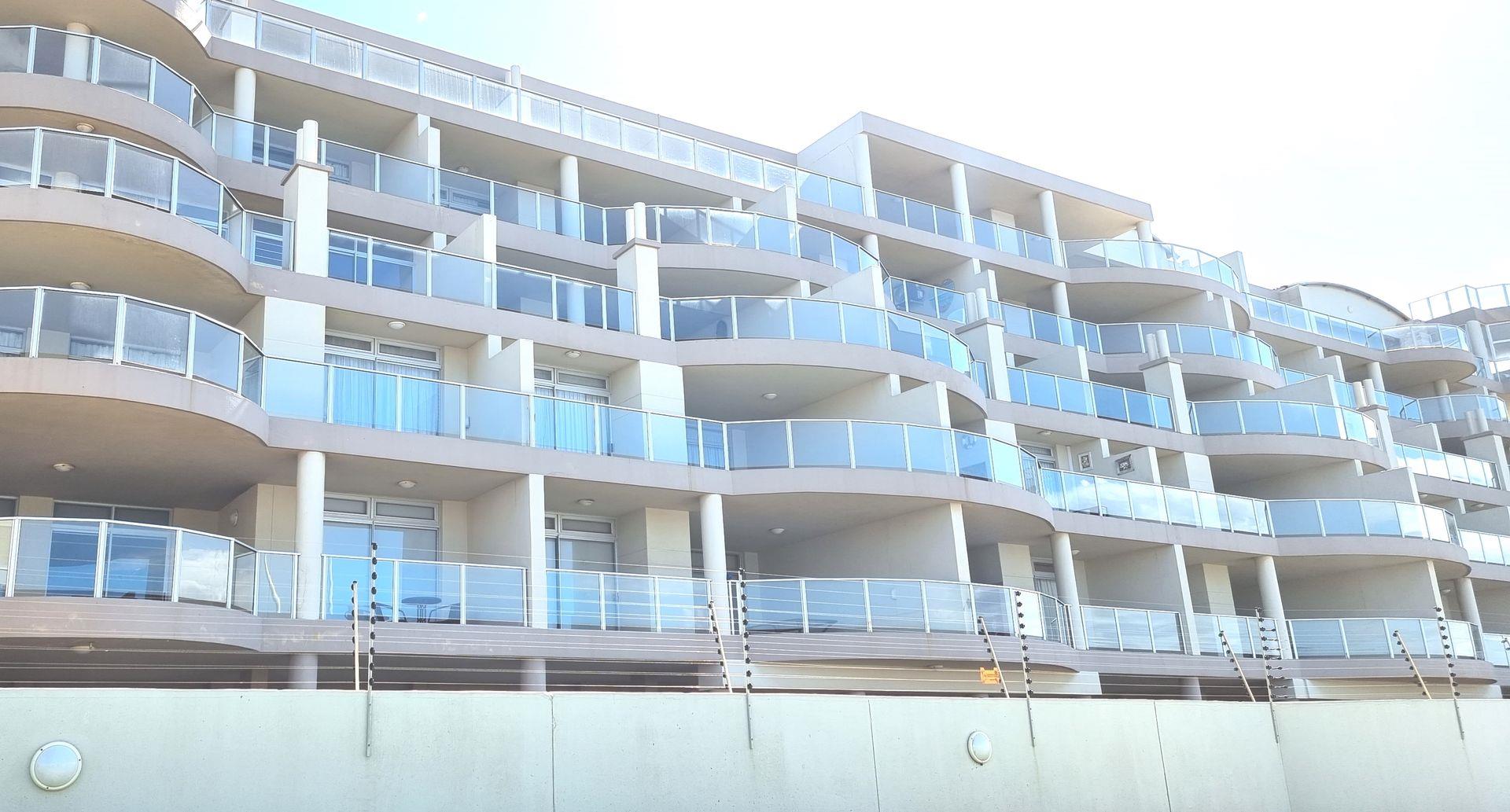 3 Bedroom Apartment / flat for sale in Beacon Rocks 19 Santorini, 97