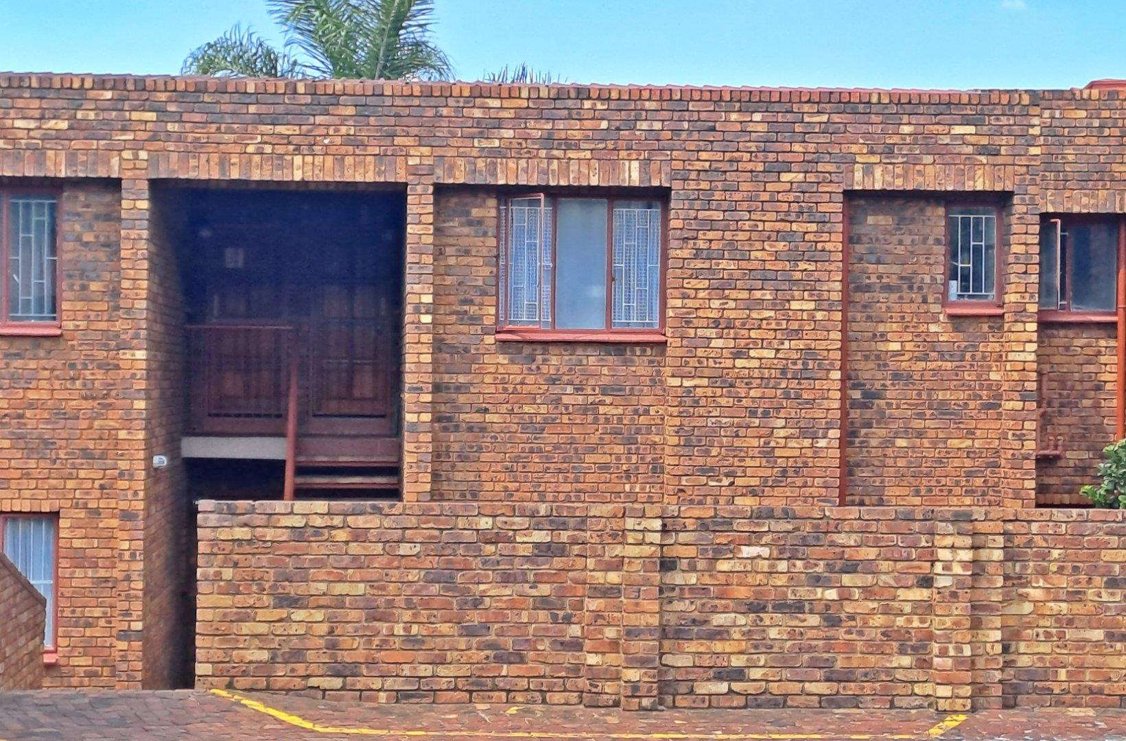 2 Bedroom Apartment / flat for sale in Centurion Central P24112154526