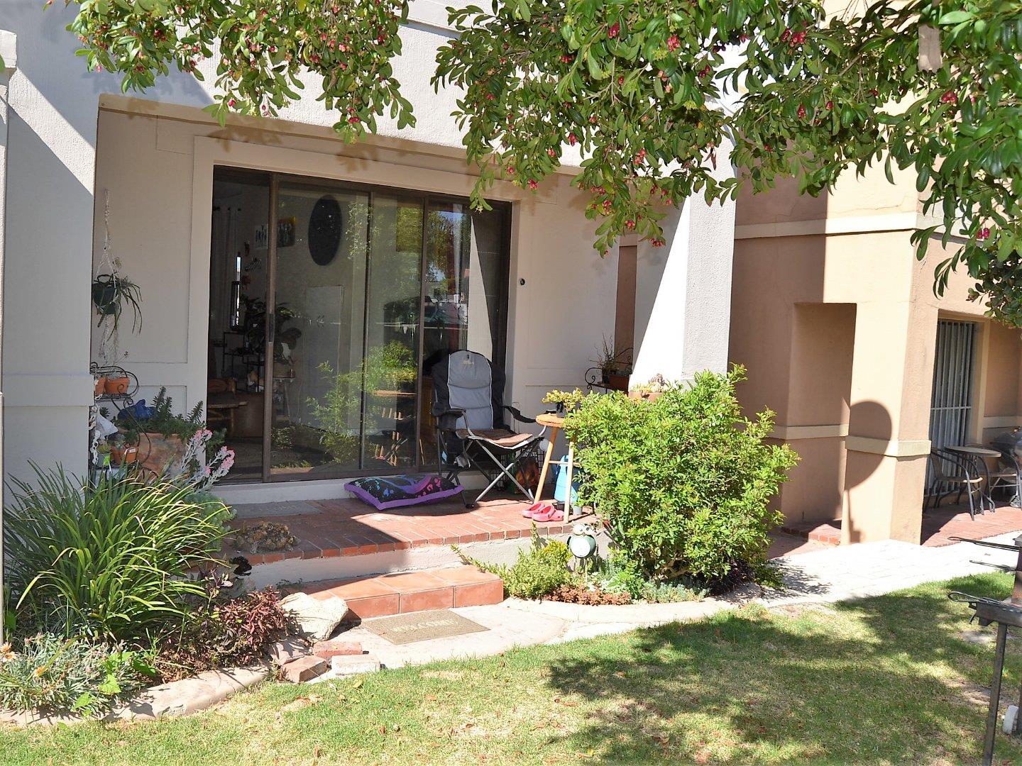 2 Bedroom Townhouse for sale in Brackenfell South 59 Sauvignon Street