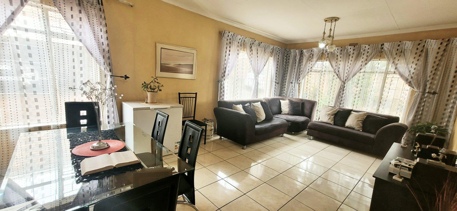 Meredale Property Property and houses for sale in Meredale