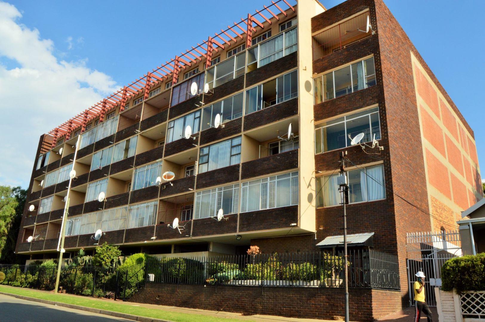 1 Bedroom Apartment / flat for sale in Yeoville P24112331200