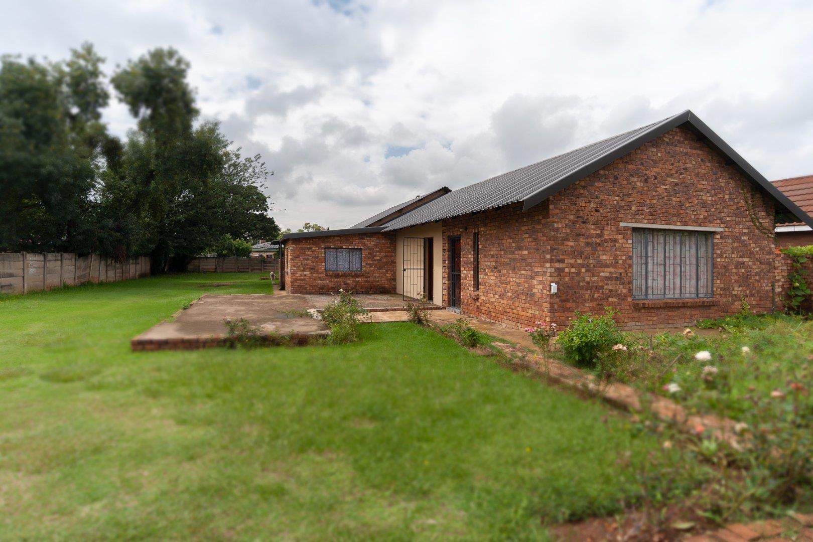 Heidelberg Central Property Property and houses for sale in