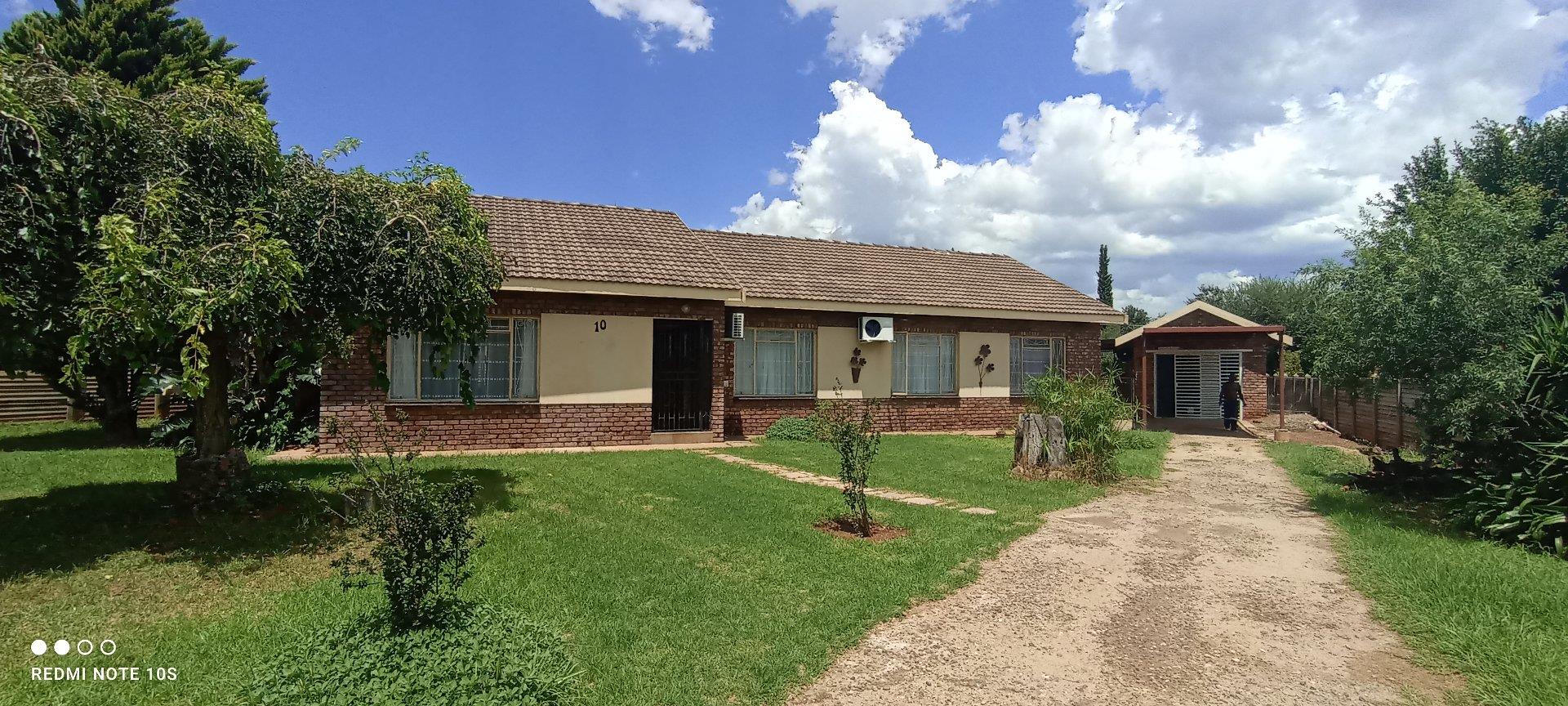 3 Bedroom House for sale in Warrenton P24112338585