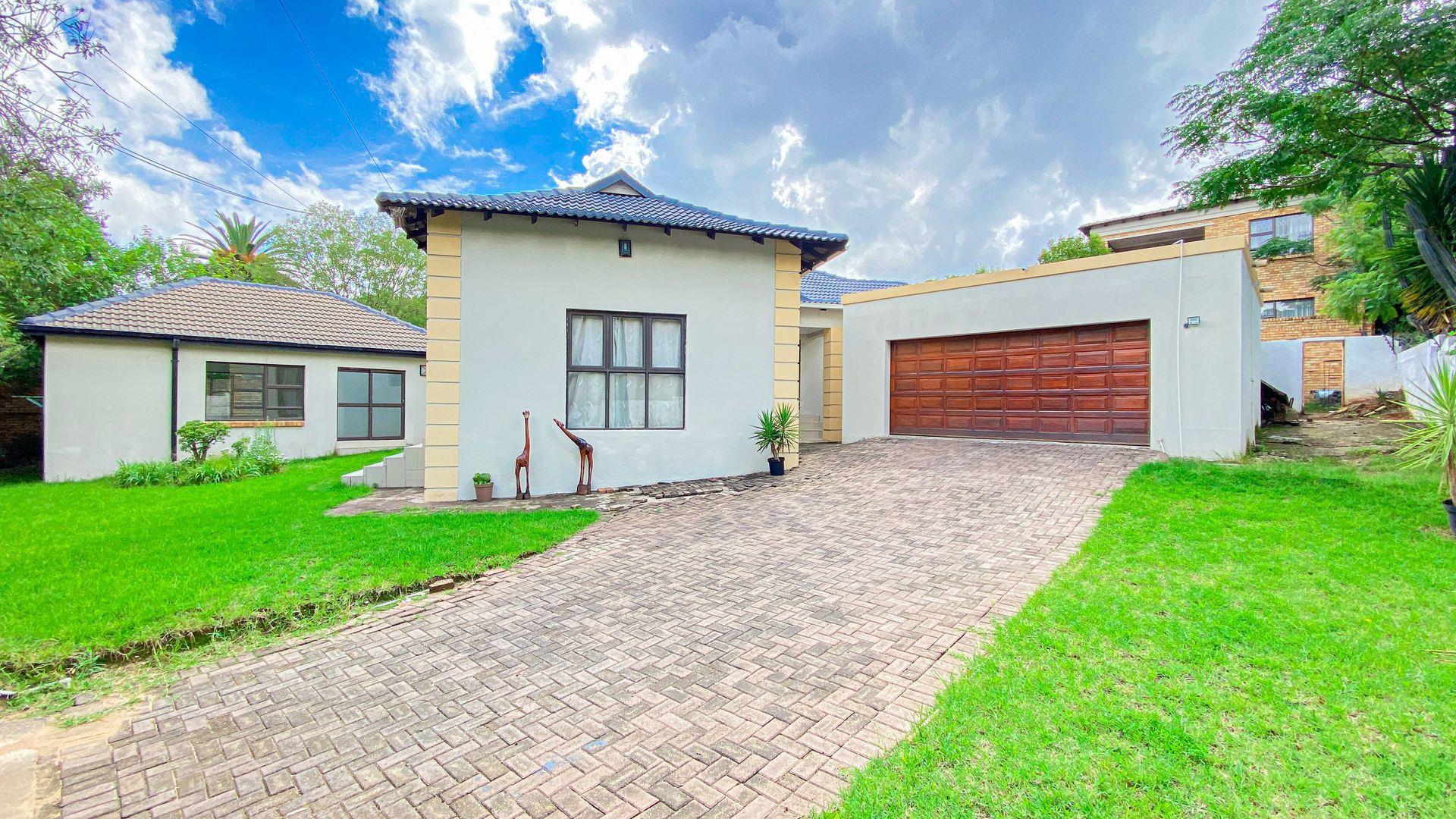 4 Bedroom House for sale in Ferndale York Avenue P24112270261