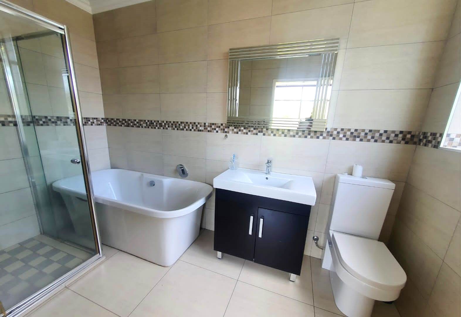 3 Bedroom Apartment / flat for sale in Three Rivers Proper P24112340521