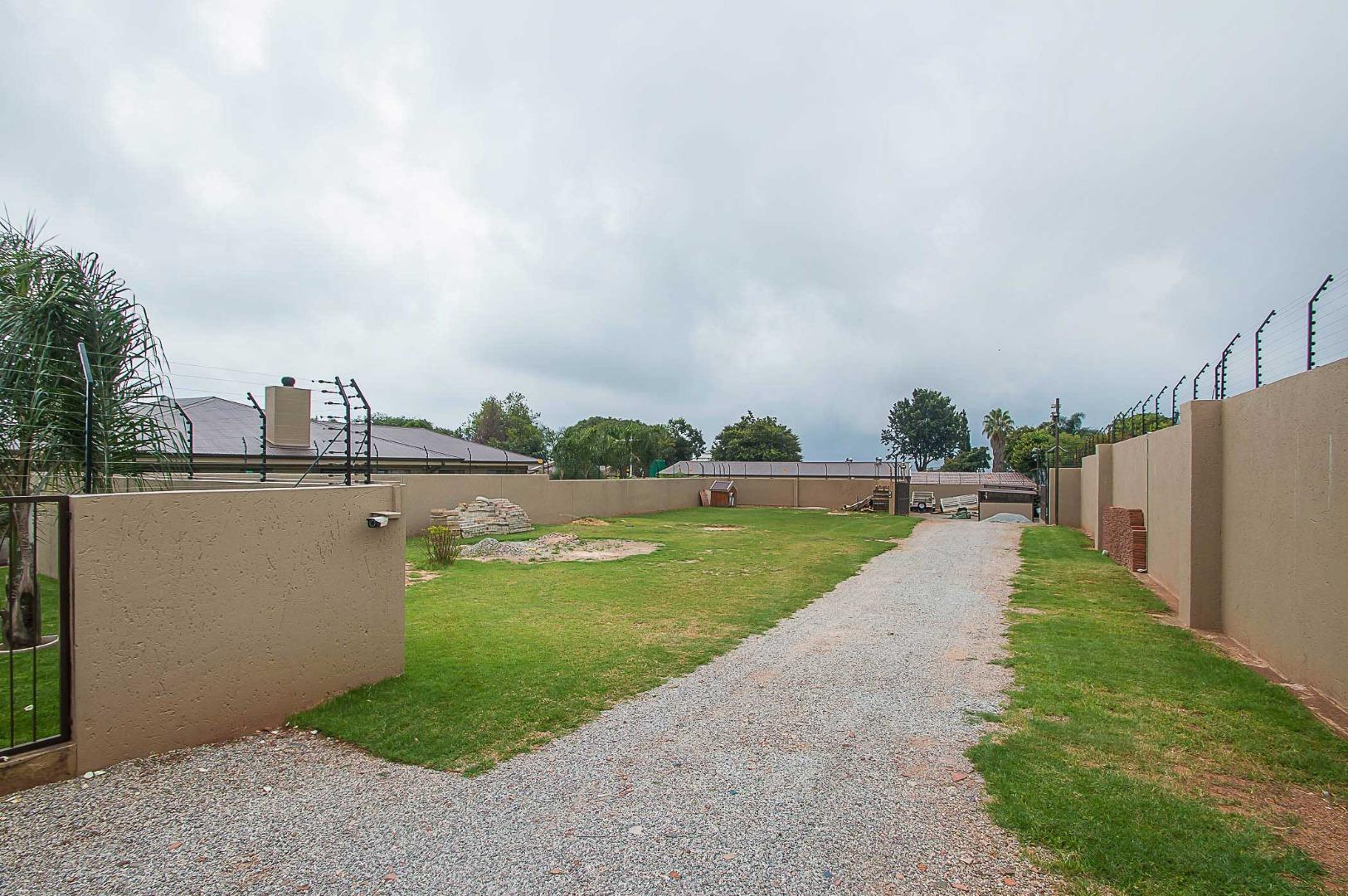 Commercial property for sale in Roodepoort Roodepoort Property