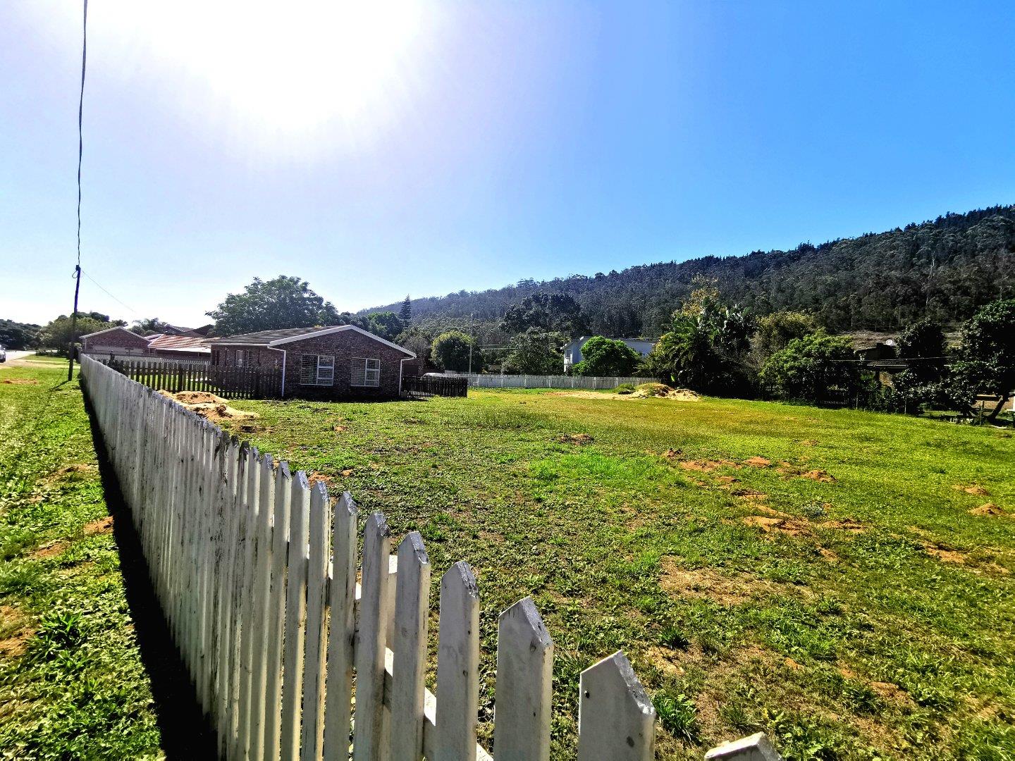 3 Bedroom House for sale in Sedgefield Central 5 Fisant St P24