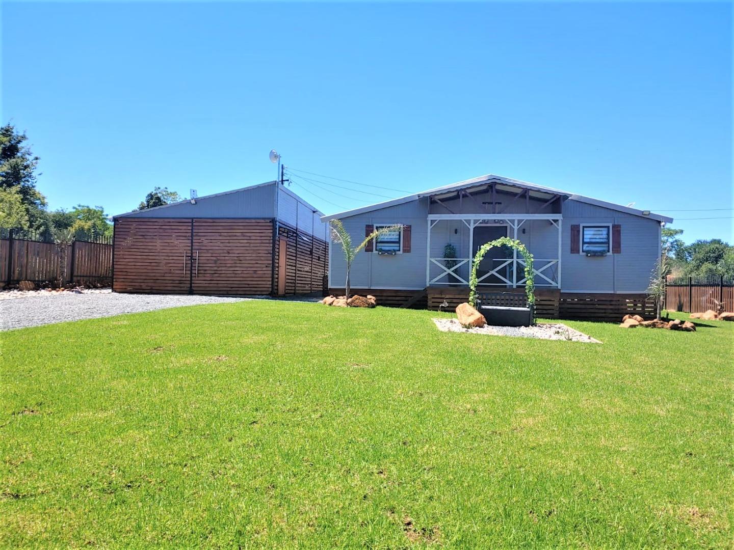 4 Bedroom House for sale in Vaal Marina 480 Dolfyn Street P24112350843