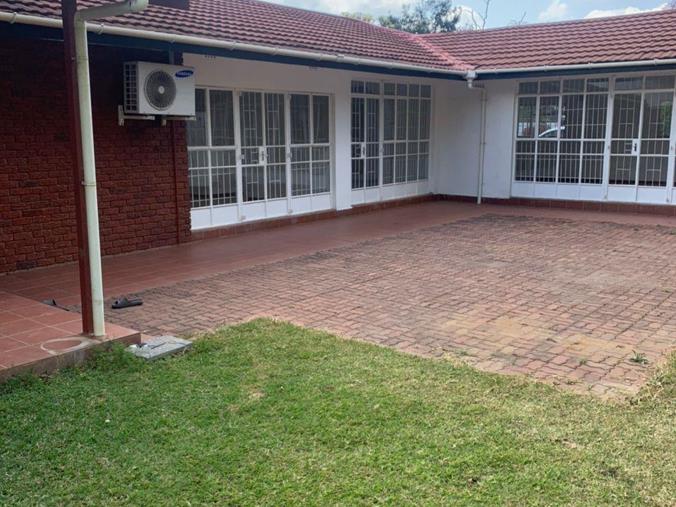 4 Bedroom House for Sale in Sunningdale