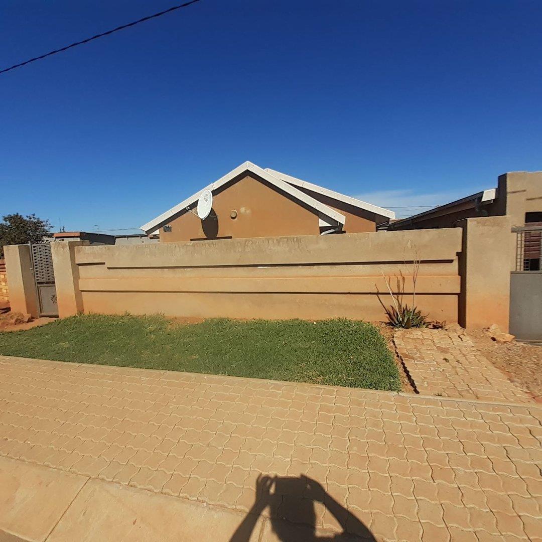 Orange Farm Property Property and houses for sale in Orange Farm