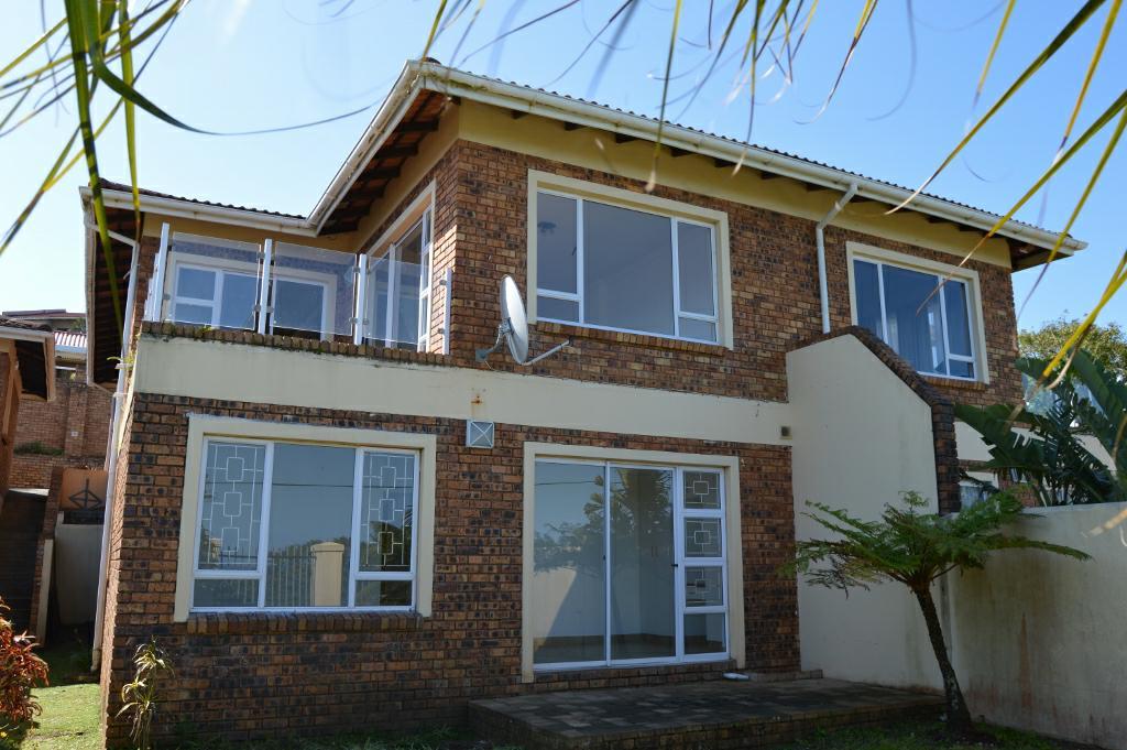 3 Bedroom Townhouse for sale in Port Edward P24112354198