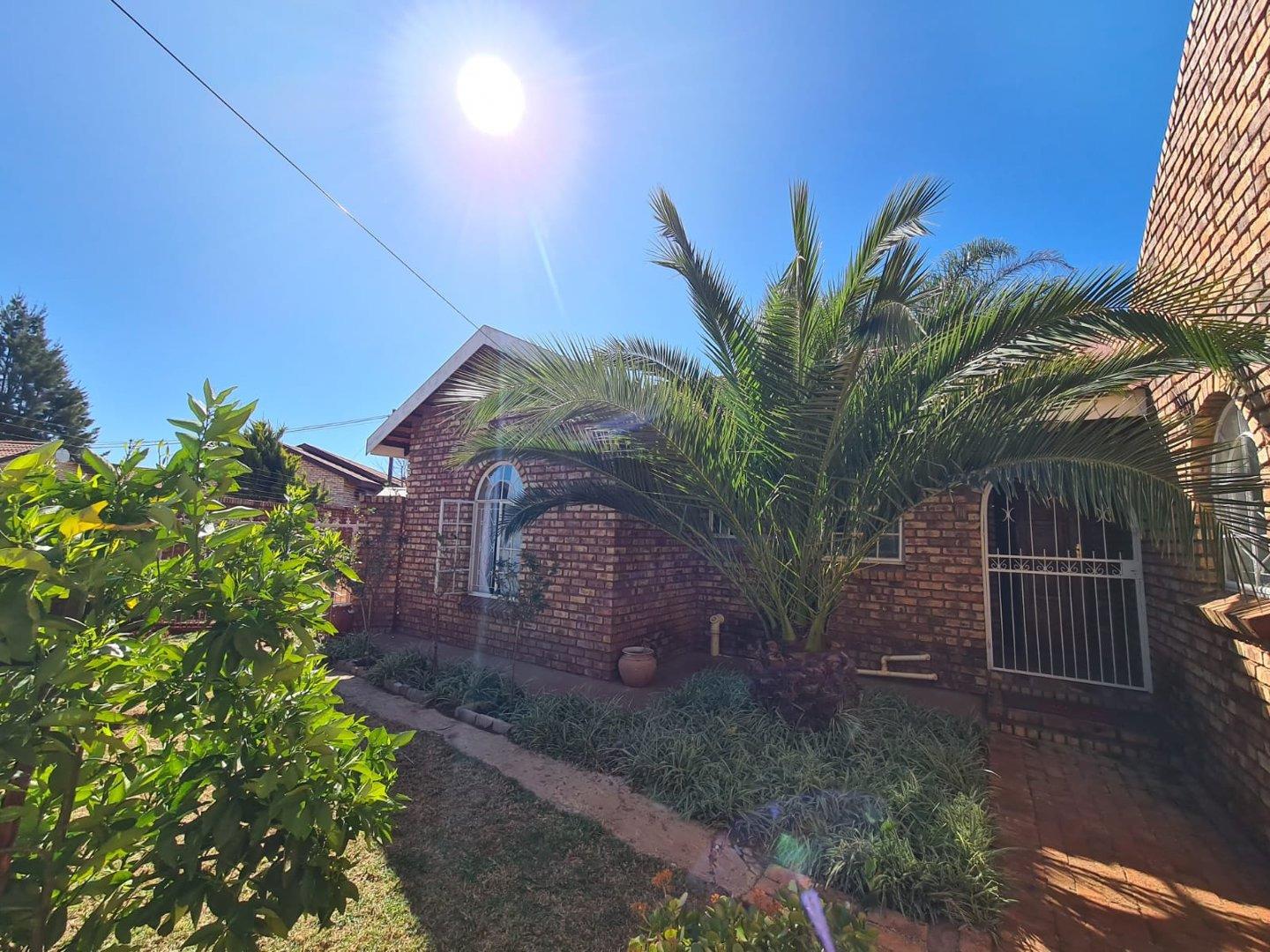 Minerva Gardens Property Property and houses for sale in Minerva