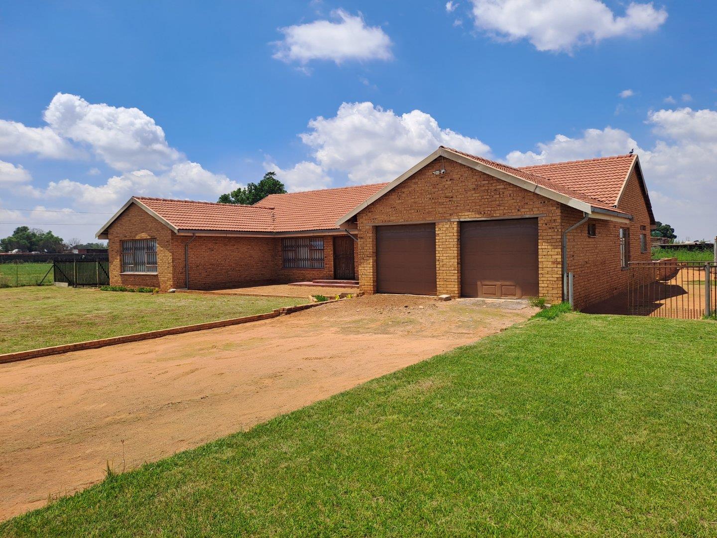 Farm for sale in Hillside P24112356567