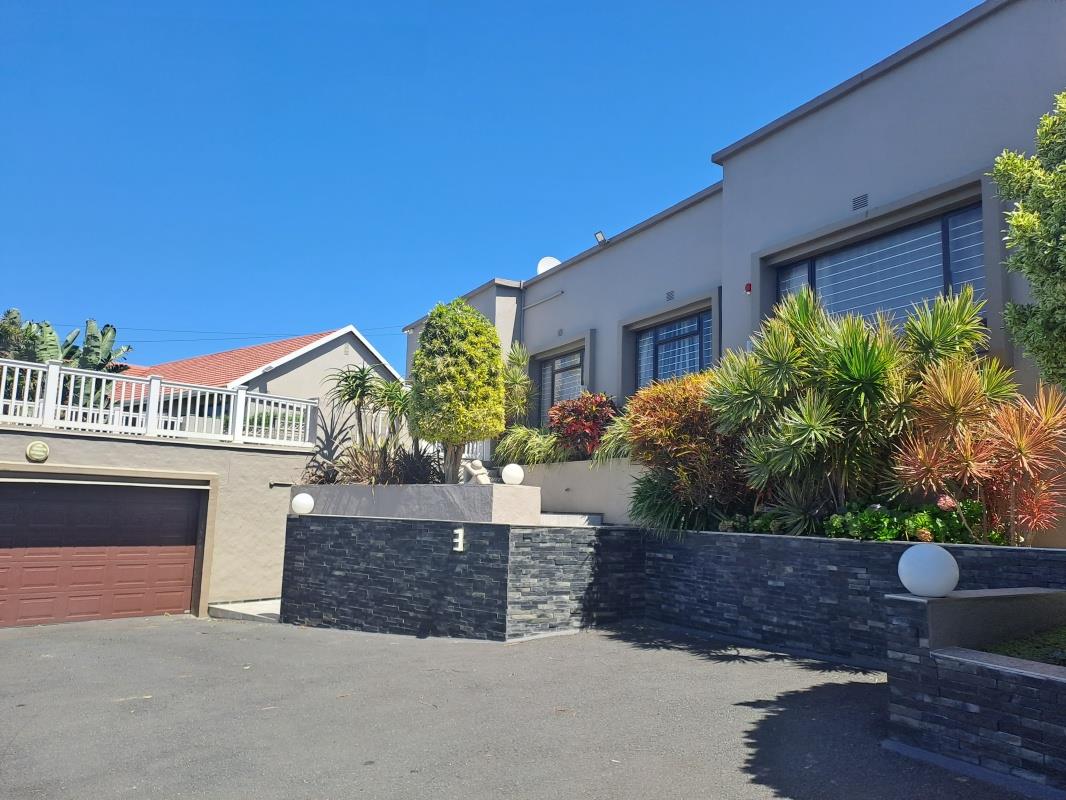 5 Bedroom House for sale in Manaba Beach P24112357433