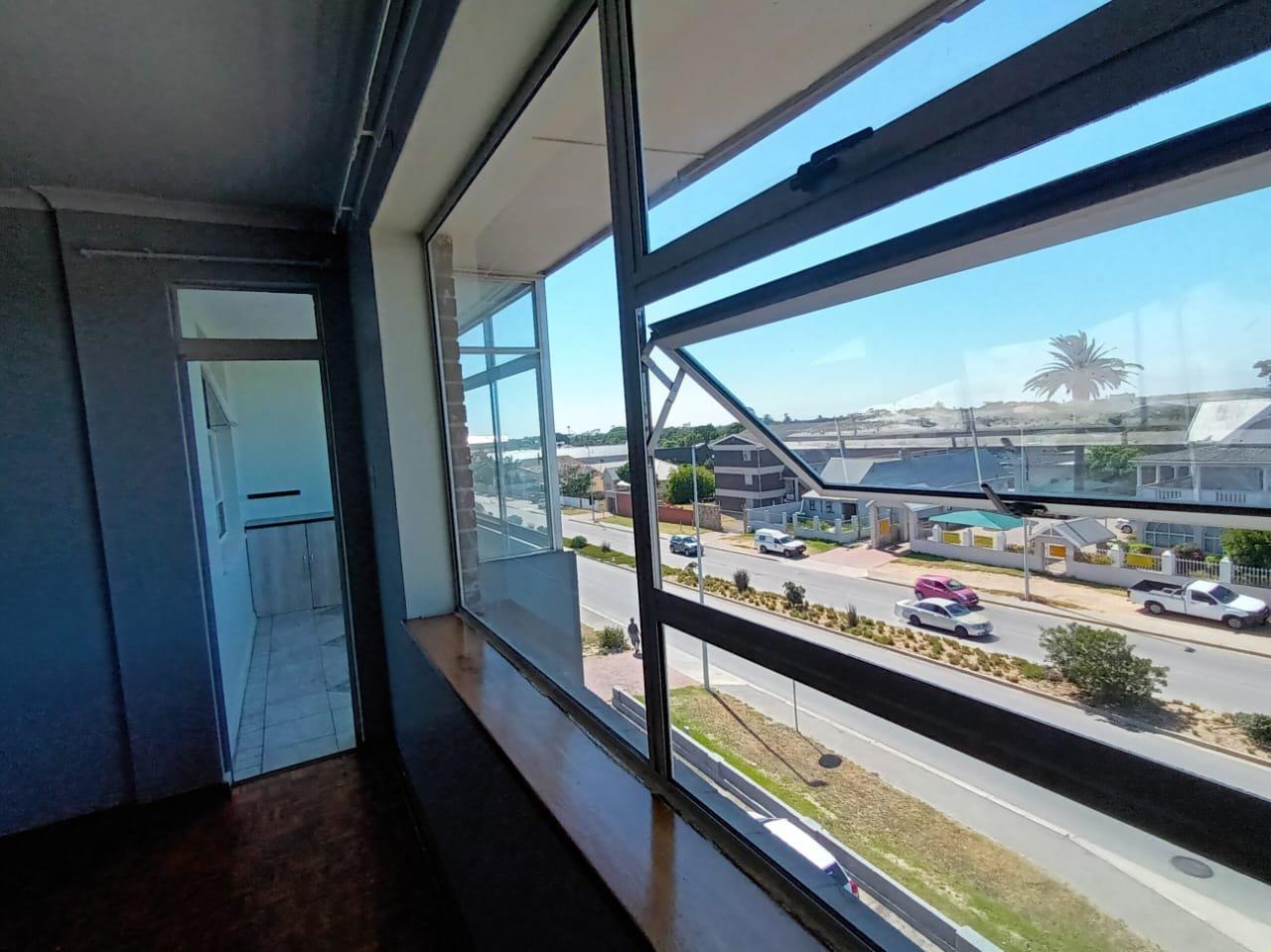 2 Bedroom Apartment / flat for sale in Walmer P24112358372