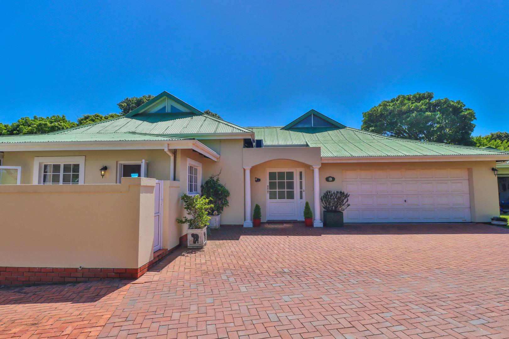 3 Bedroom Apartment / flat for sale in Pennington P24112377687