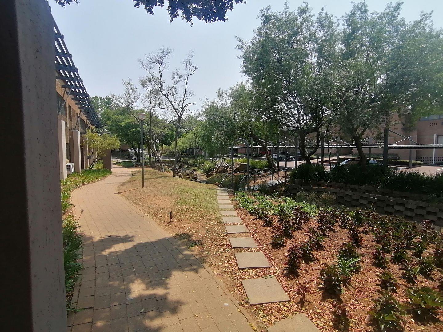 Halfway House Property Commercial property to rent in Halfway House