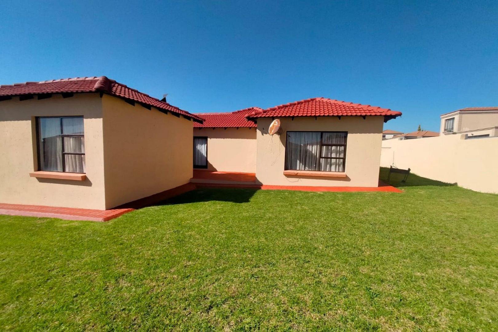 3 Bedroom House for sale in Reyno Ridge P24112381710