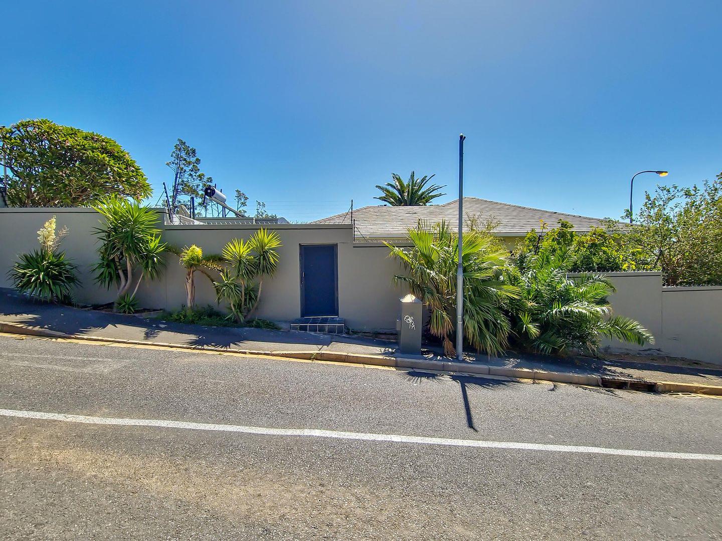 Vredehoek Property Houses for sale in Vredehoek Page 2