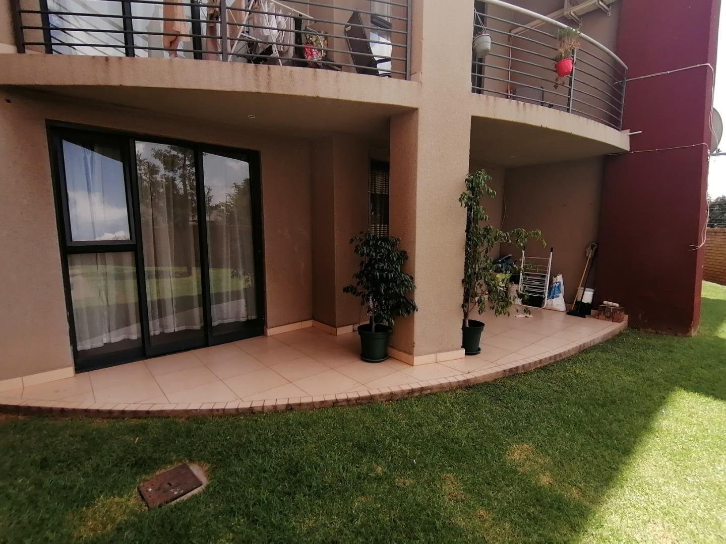 2 Bedroom Apartment / flat for sale in Amberfield Ss Mews Reds