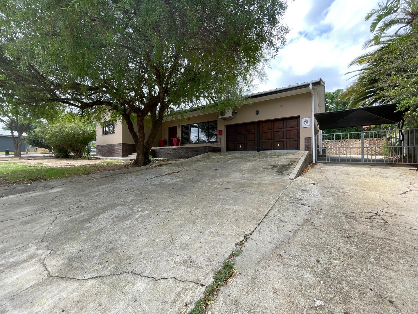 Property and houses to rent in Malmesbury Malmesbury Property