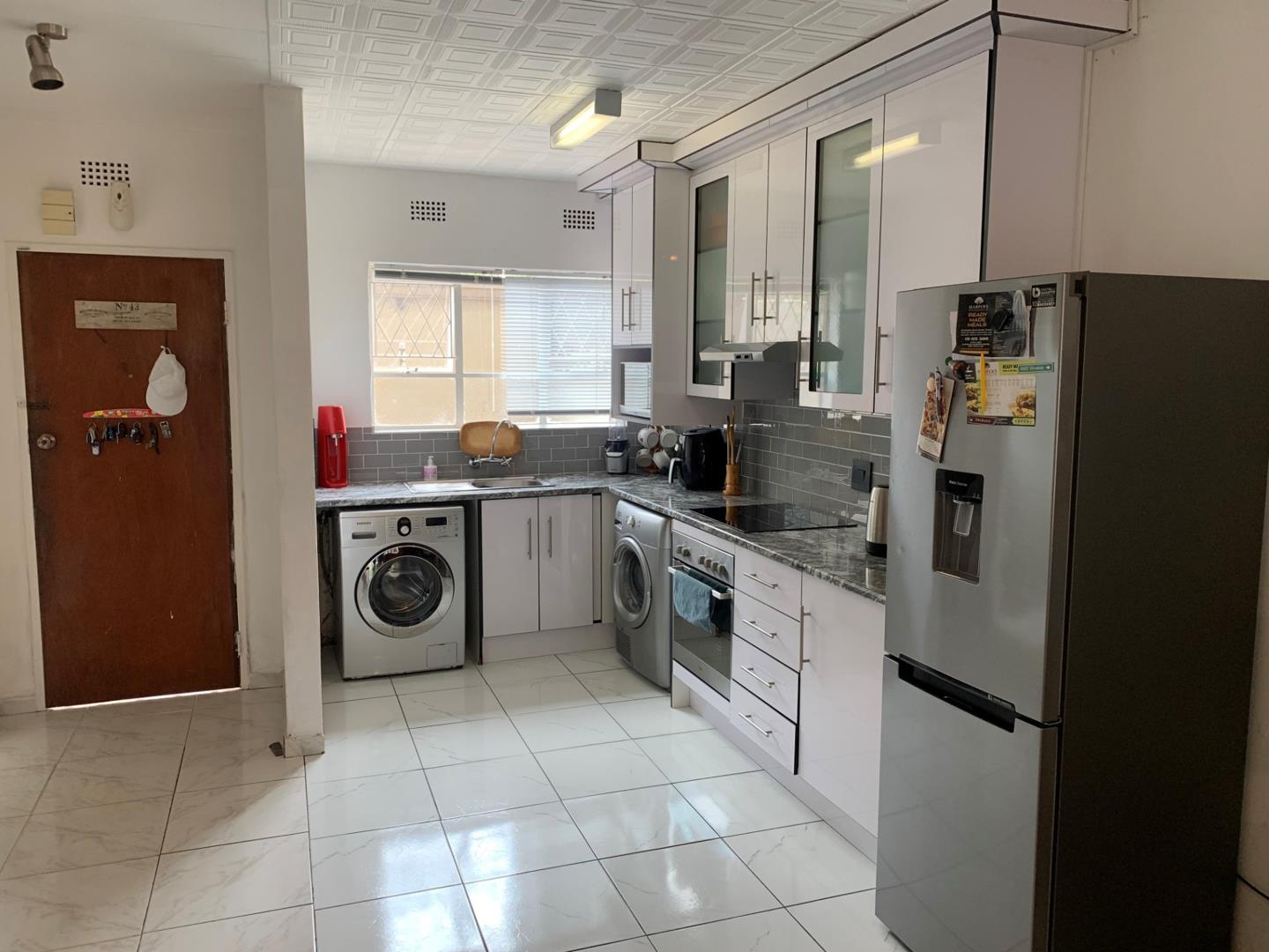 2 Bedroom Townhouse for sale in Bedford Gardens P24112398158