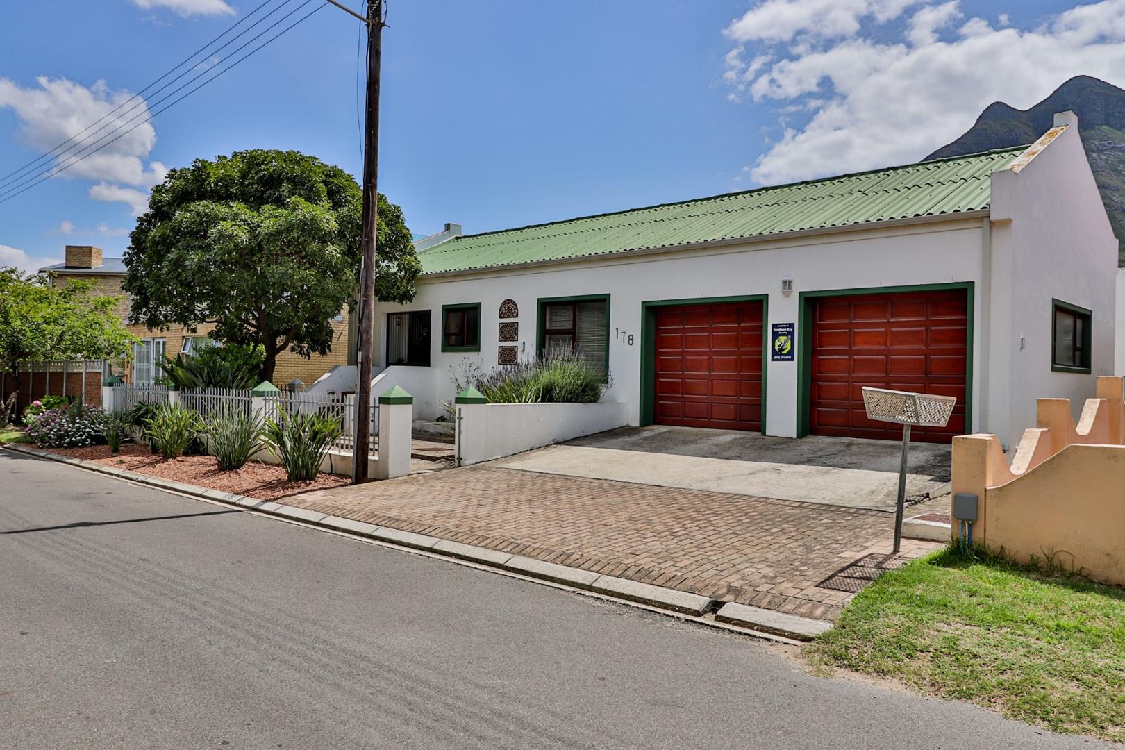 Kleinmond Central Property Property and houses for sale in Kleinmond