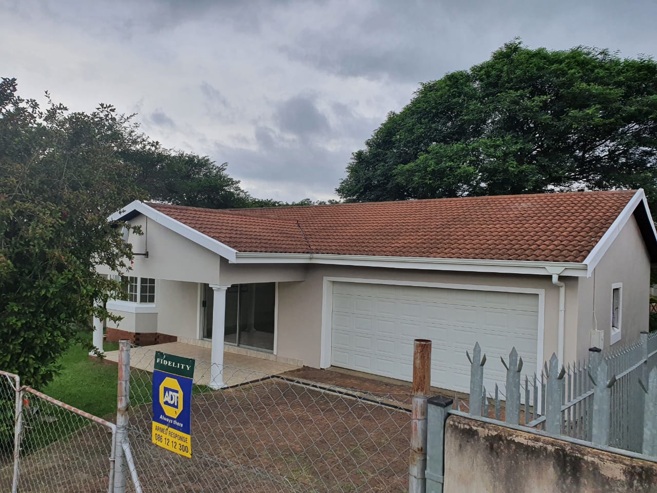 2 Bedroom Townhouse for sale in Lincoln Meade P24112401016