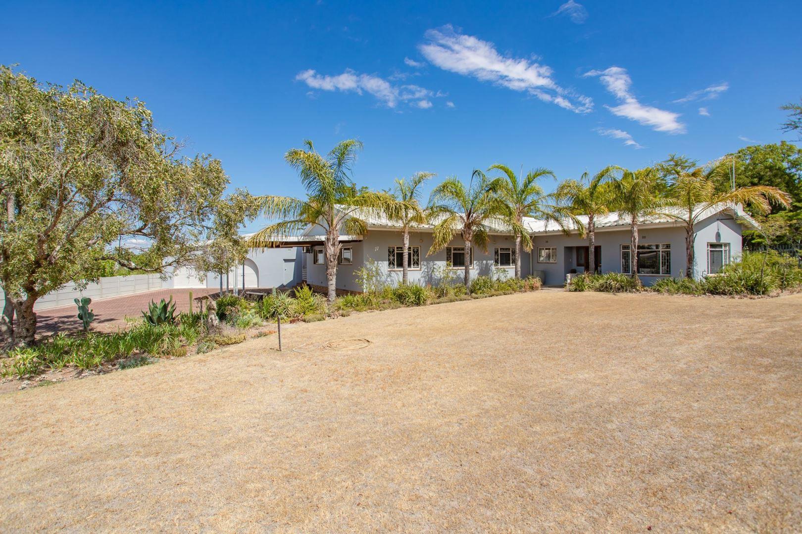 4 Bedroom House for sale in Porterville 77 Du Toit Street P24112401032