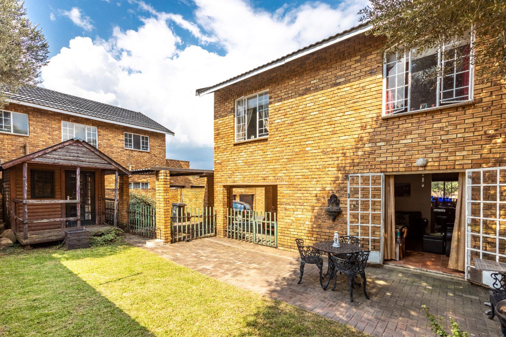 Sundowner Property Property and houses for sale in Sundowner