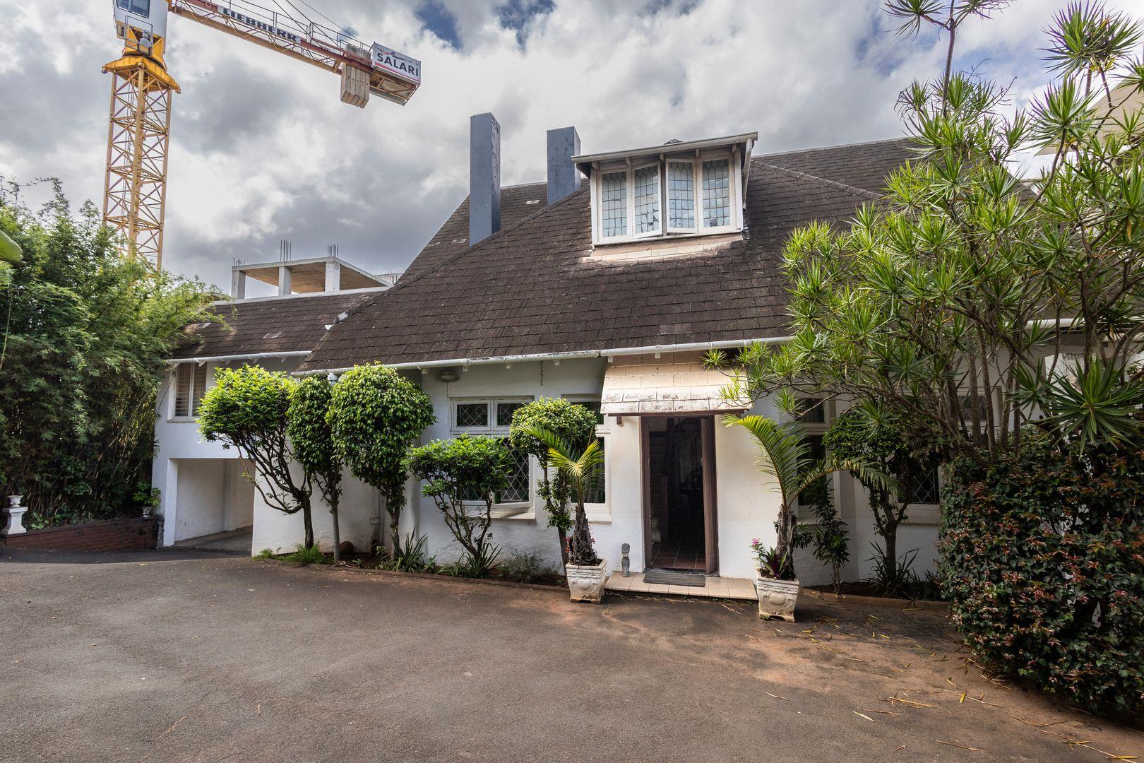 6 Bedroom House for sale in Morningside P24112415938