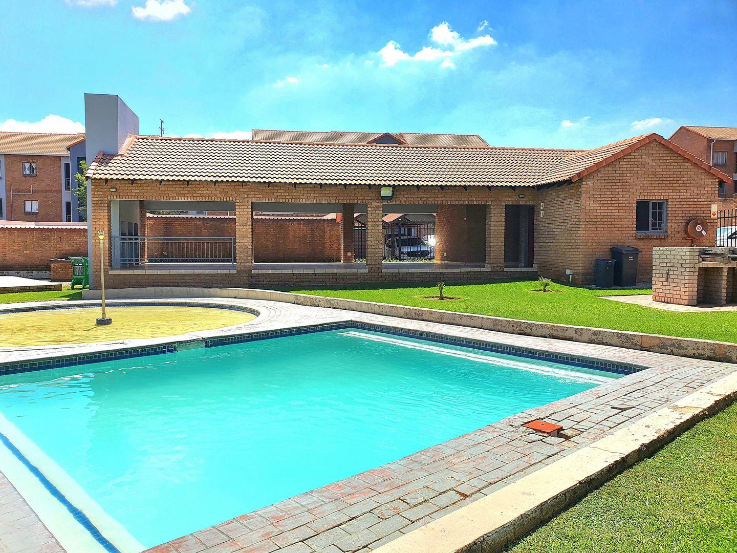 1 Bedroom Apartment / flat for sale in Vorna Valley 344 Langeveld