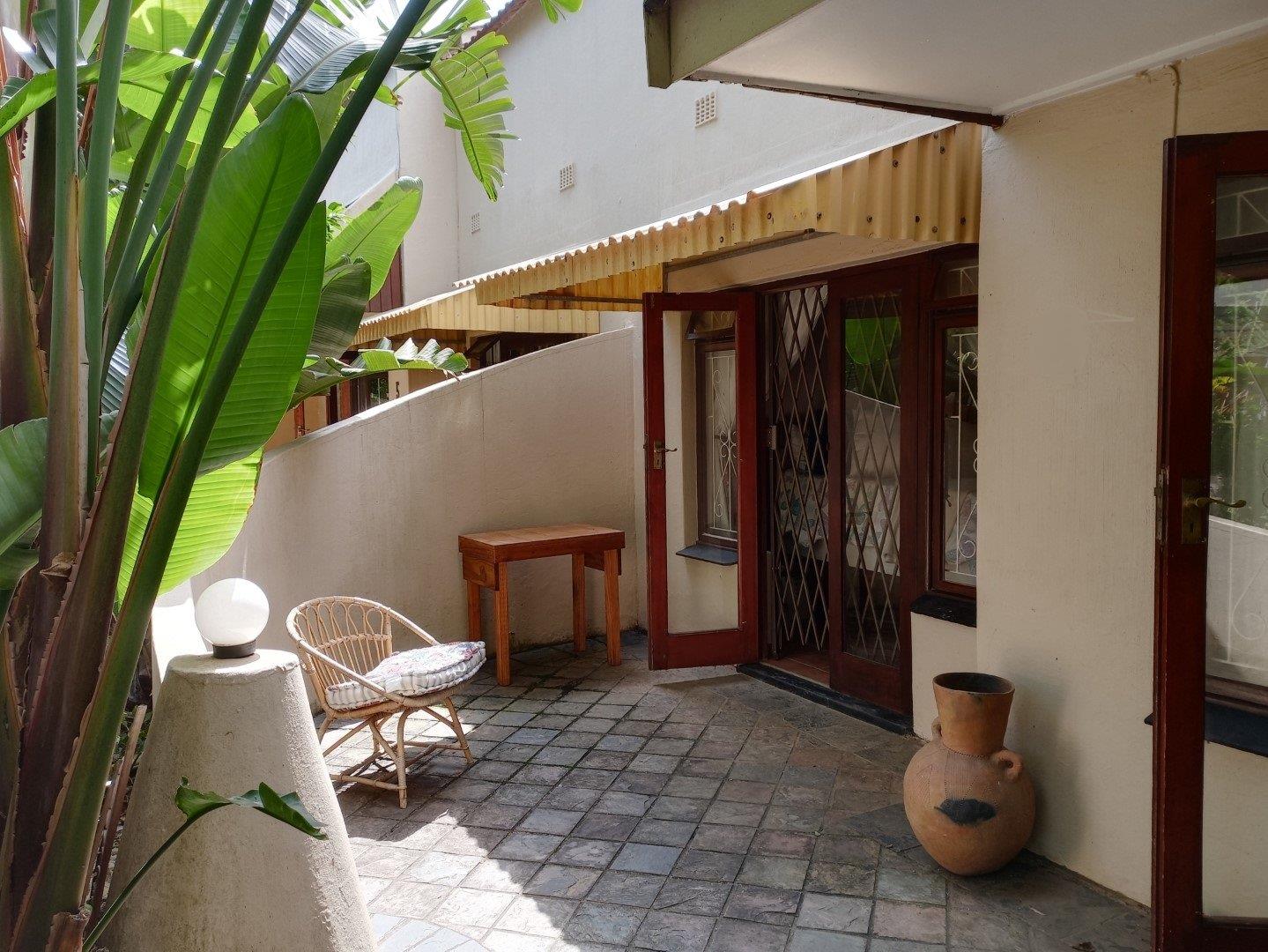 2 Bedroom Townhouse for sale in Ramsgate P24112418533