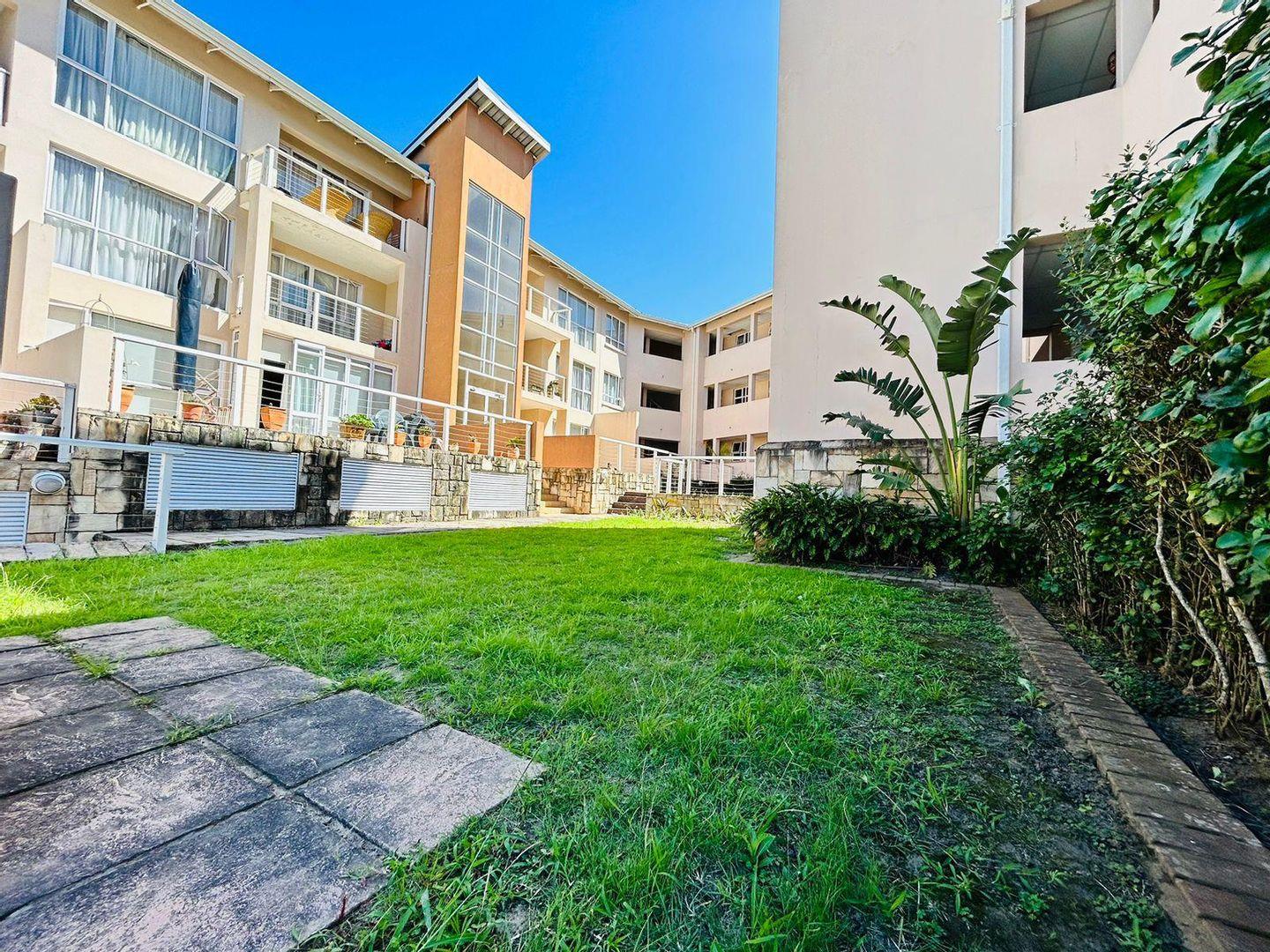 3 Bedroom Apartment / flat for sale in Beacon Bay North P24112422107