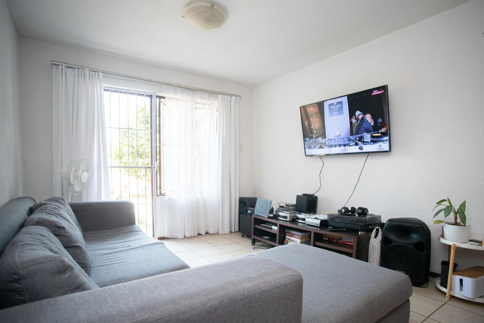 Montclair, Durban Property Property and houses to rent in Montclair