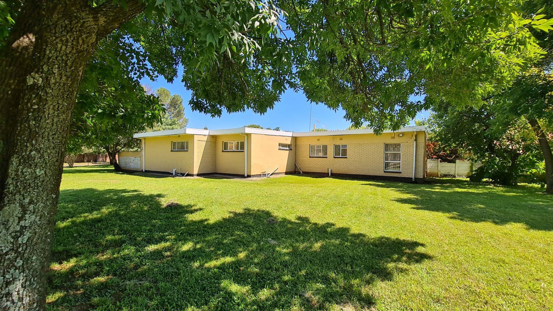 4 Bedroom House for sale in Three Rivers Proper P24112426919