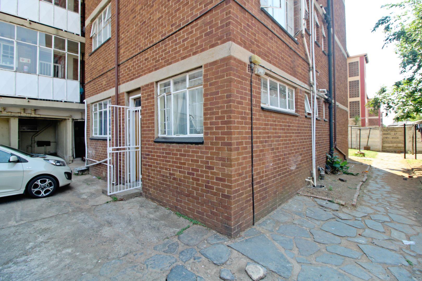 Symhurst Property Property and houses for sale in Symhurst