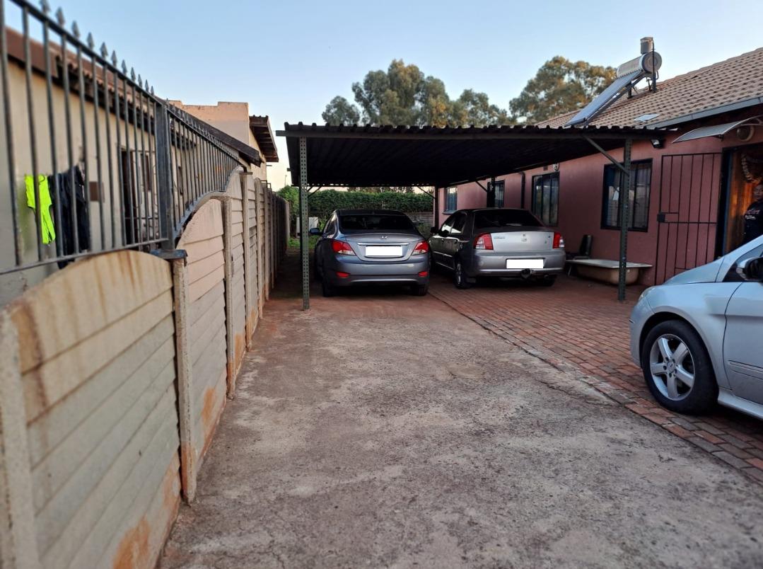 4 Bedroom House for sale in Villa Liza P24112426373