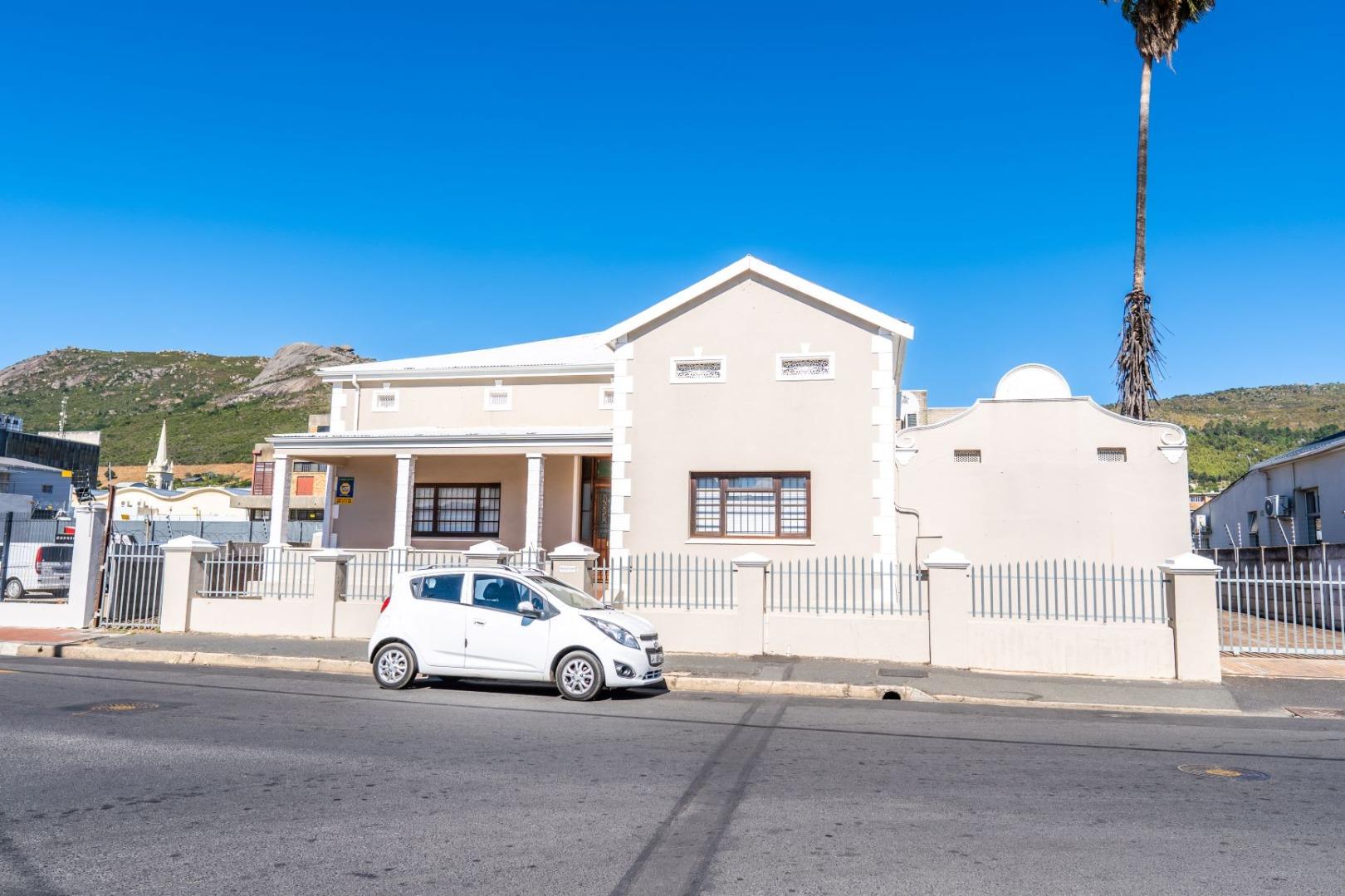 Commercial property for sale in Paarl Central P24112428185