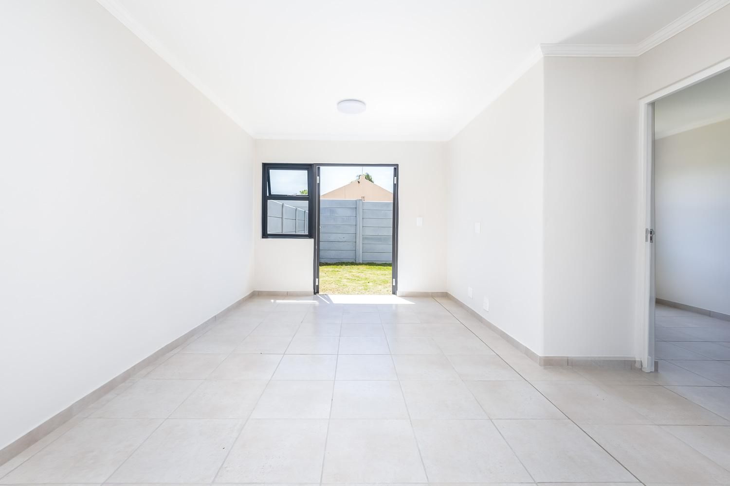 Sunset Glen Property Property and houses for sale in Sunset Glen