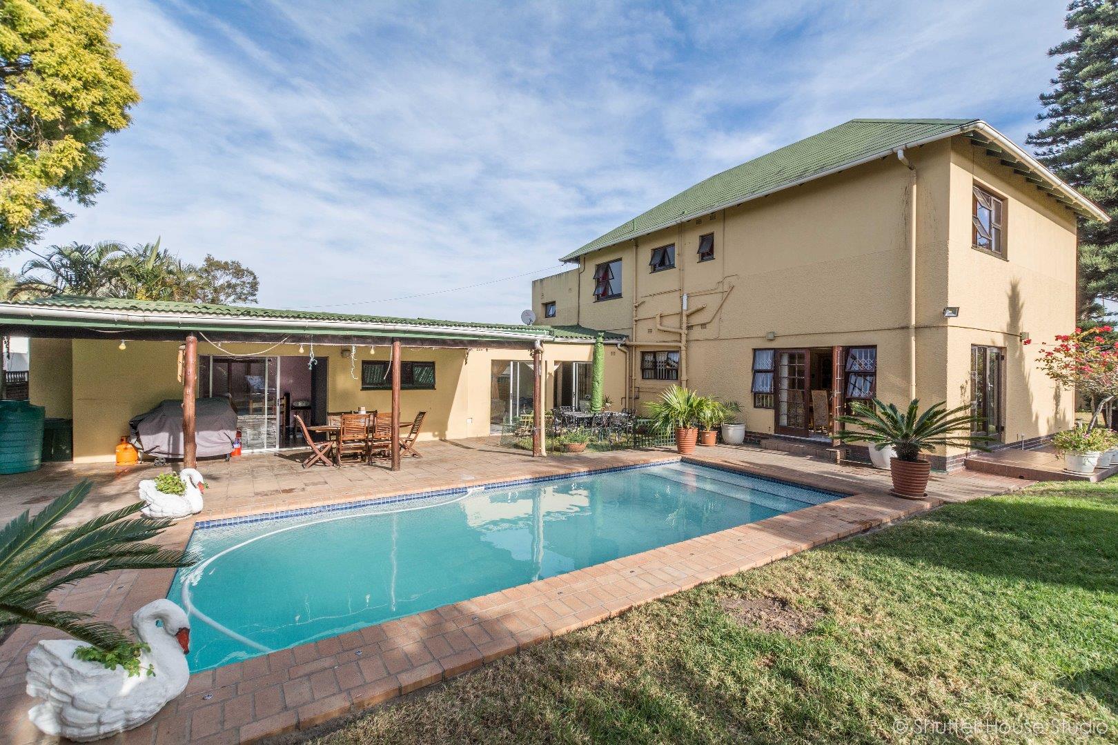 5 Bedroom House for sale in Selborne P24105359783