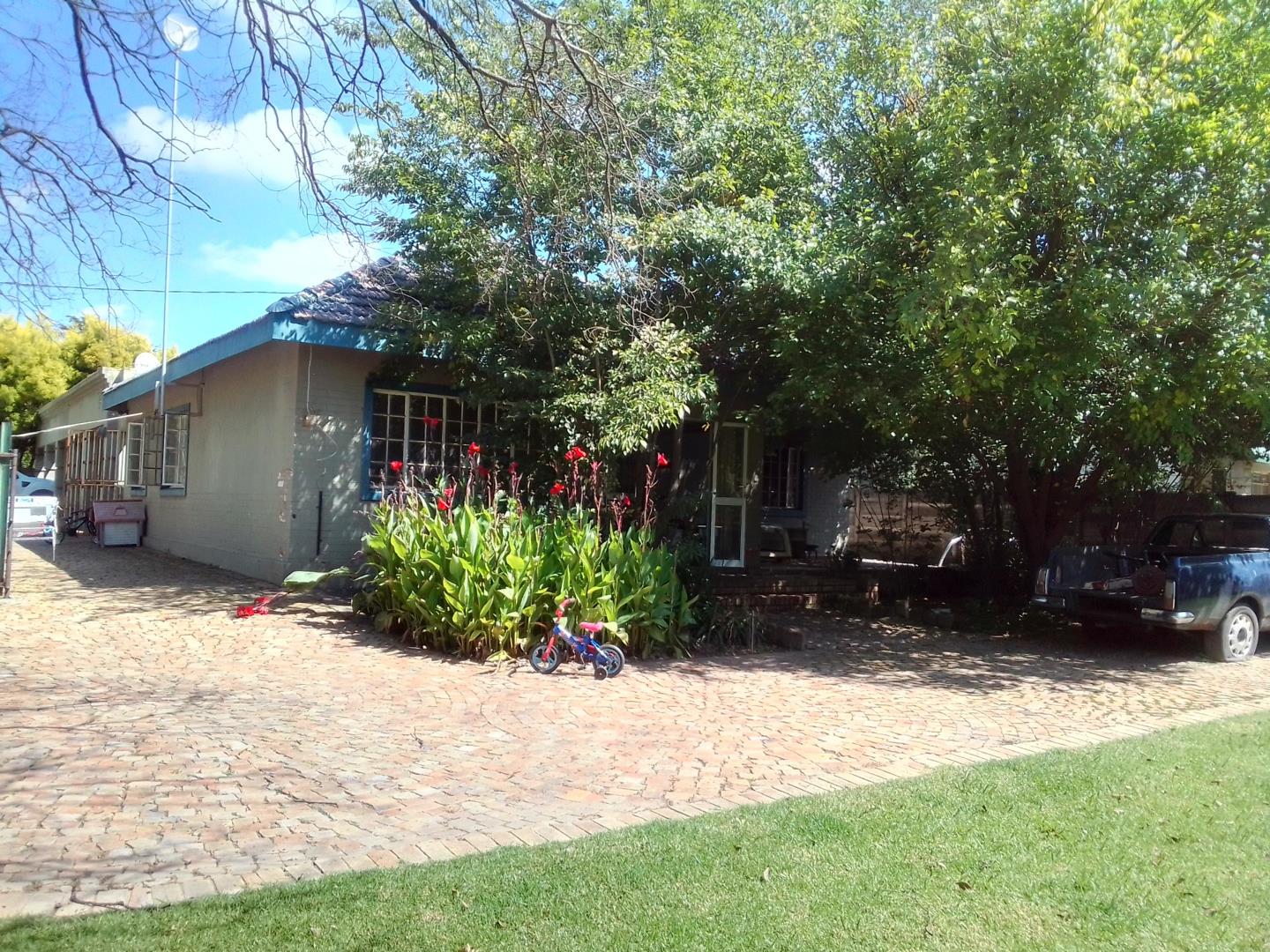 3 Bedroom House for sale in Peacehaven P24112433780