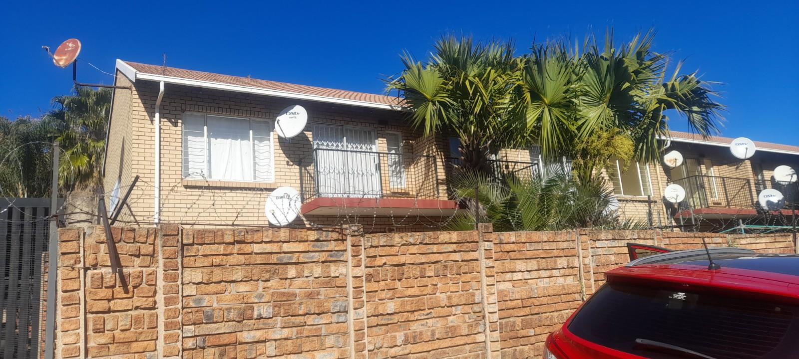 2 Bedroom Apartment / flat for sale in The Orchards P24112436602