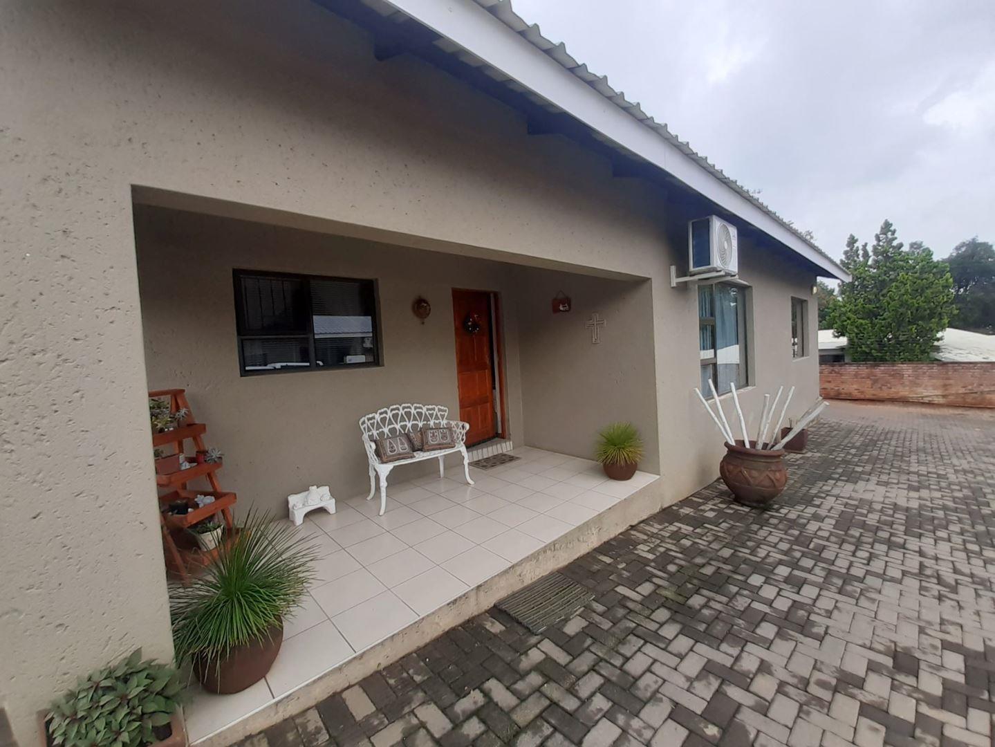 3 Bedroom House for sale in Tzaneen Rural P24112437597